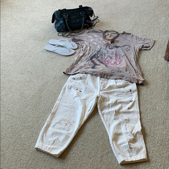 🎄Holiday Sale🎄Magnolia Pearl Main Act Tee - Picture 5 of 7